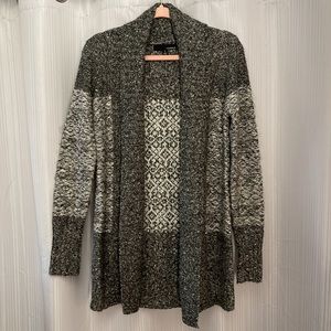 Kaisely Grey Knit‎ Cardigan Small